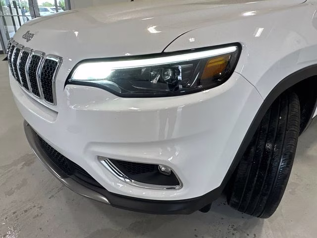 2022 Bright White Clearcoat Jeep Cherokee Limited 4X4 SUV