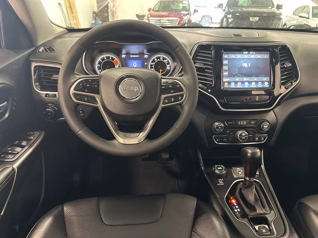 2022 Bright White Clearcoat Jeep Cherokee Limited 4X4 SUV