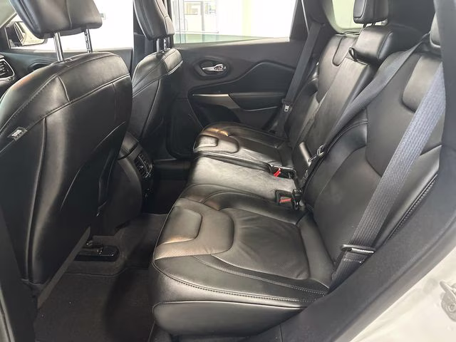2022 Bright White Clearcoat Jeep Cherokee Limited 4X4 SUV
