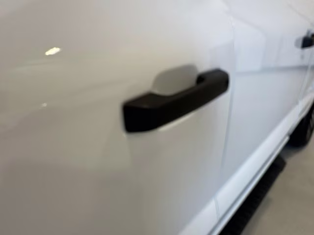 2023 Oxford White Ford F-150 XLT 4X4 Truck