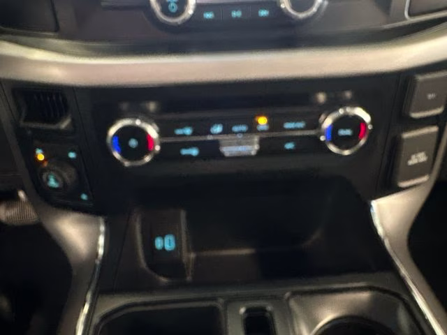 2023 Oxford White Ford F-150 XLT 4X4 Truck