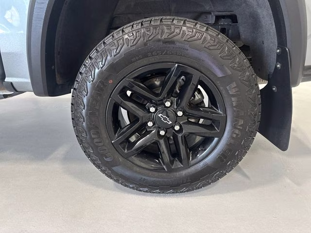 2024 Sterling Gray Metallic Chevrolet Colorado Trail Boss 4X4 Truck