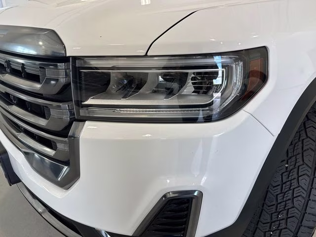2023 Summit White GMC Acadia AT4 AWD SUV