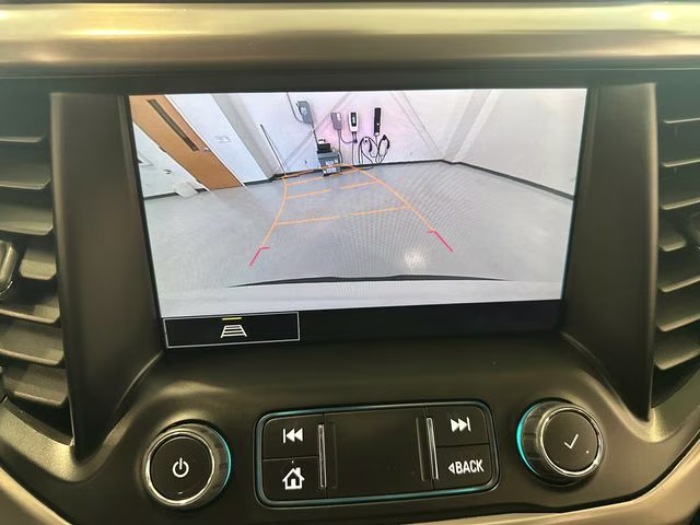 2023 Summit White GMC Acadia AT4 AWD SUV