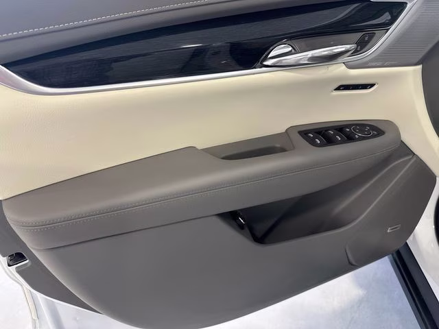 2024 Crystal White Tricoat Cadillac XT6 Premium Luxury AWD SUV