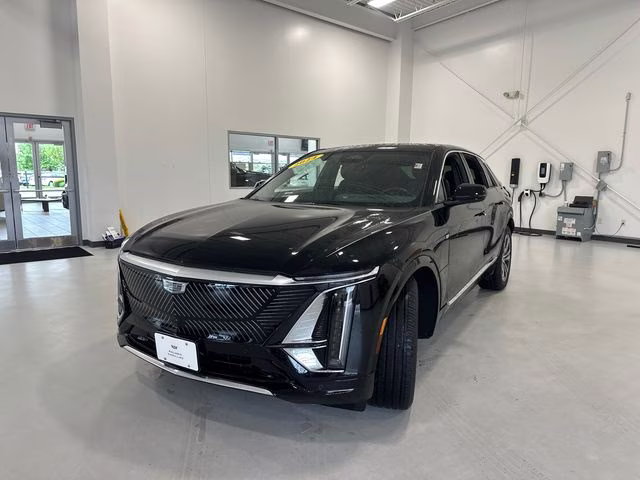 2024 Stellar Black Metallic Cadillac LYRIQ Luxury RWD SUV