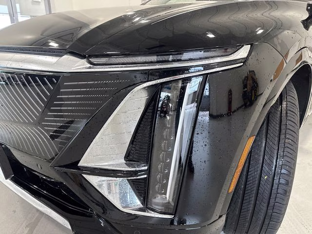 2024 Stellar Black Metallic Cadillac LYRIQ Luxury RWD SUV
