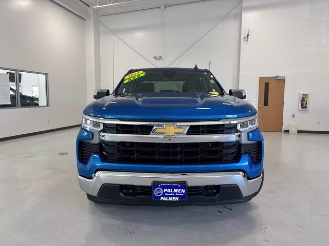 2023 Glacier Blue Metallic Chevrolet Silverado 1500 LT 4X4 Truck