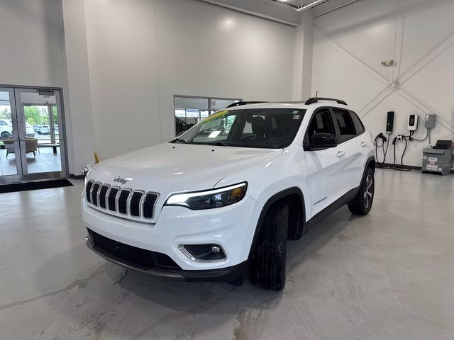 2022 Bright White Clearcoat Jeep Cherokee Limited 4X4 SUV