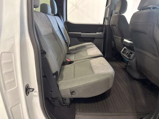 2023 Oxford White Ford F-150 XLT 4X4 Truck