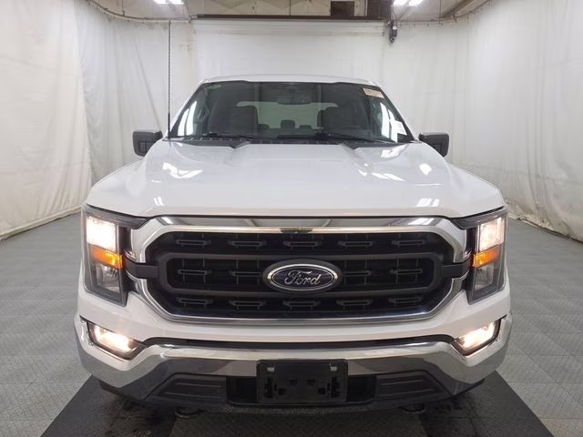 2023 Oxford White Ford F-150 XLT 4X4 Truck