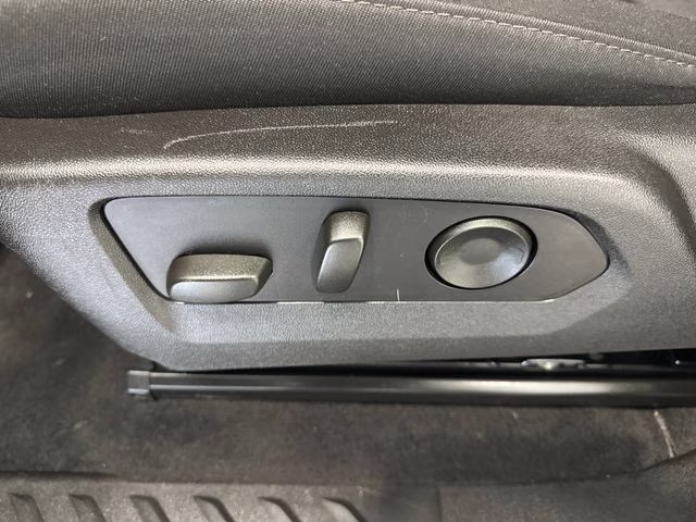 2024 Sterling Gray Metallic Chevrolet Colorado Trail Boss 4X4 Truck