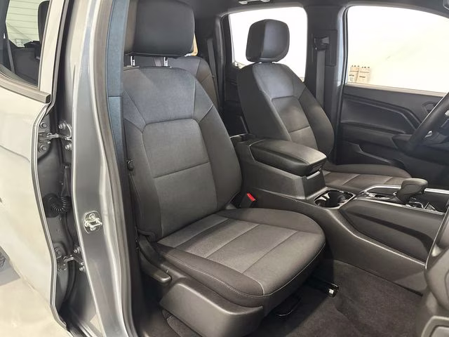 2024 Sterling Gray Metallic Chevrolet Colorado Trail Boss 4X4 Truck