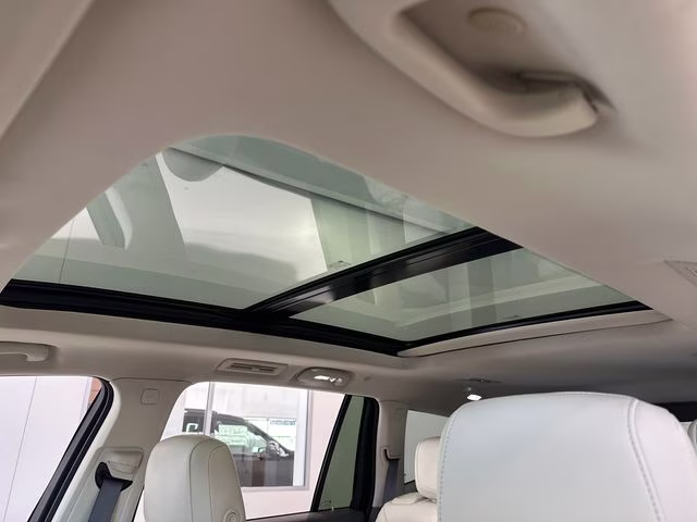 2024 Crystal White Tricoat Cadillac XT6 Premium Luxury AWD SUV