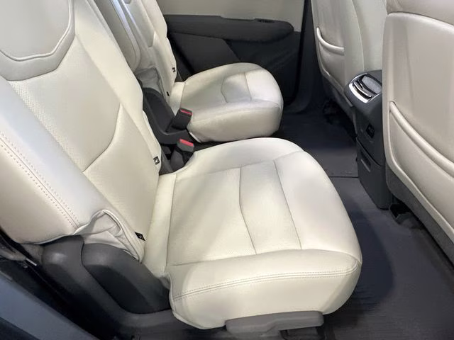 2024 Crystal White Tricoat Cadillac XT6 Premium Luxury AWD SUV