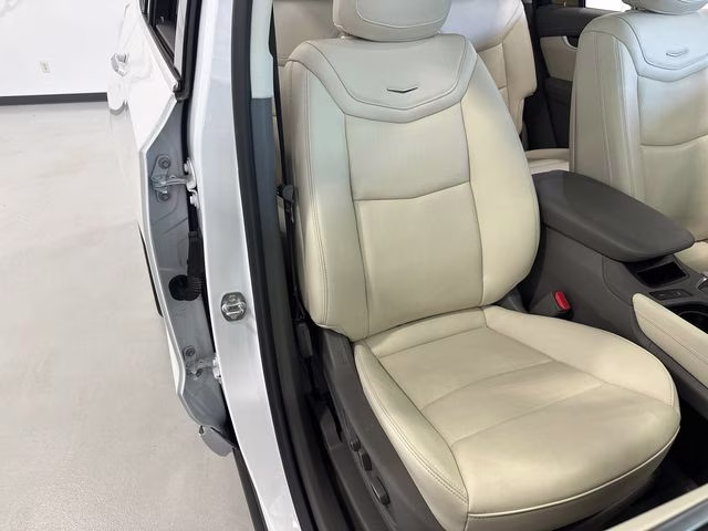 2024 Crystal White Tricoat Cadillac XT6 Premium Luxury AWD SUV
