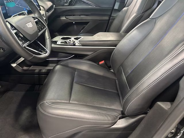 2024 Stellar Black Metallic Cadillac LYRIQ Luxury RWD SUV