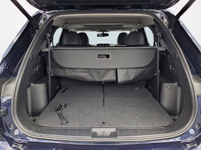 2024 Cosmic Blue Metallic Mitsubishi Outlander SE FWD SUV