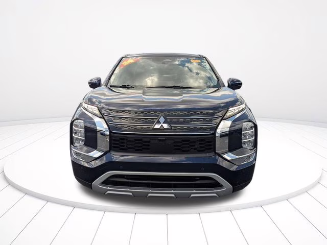 2024 Cosmic Blue Metallic Mitsubishi Outlander SE FWD SUV