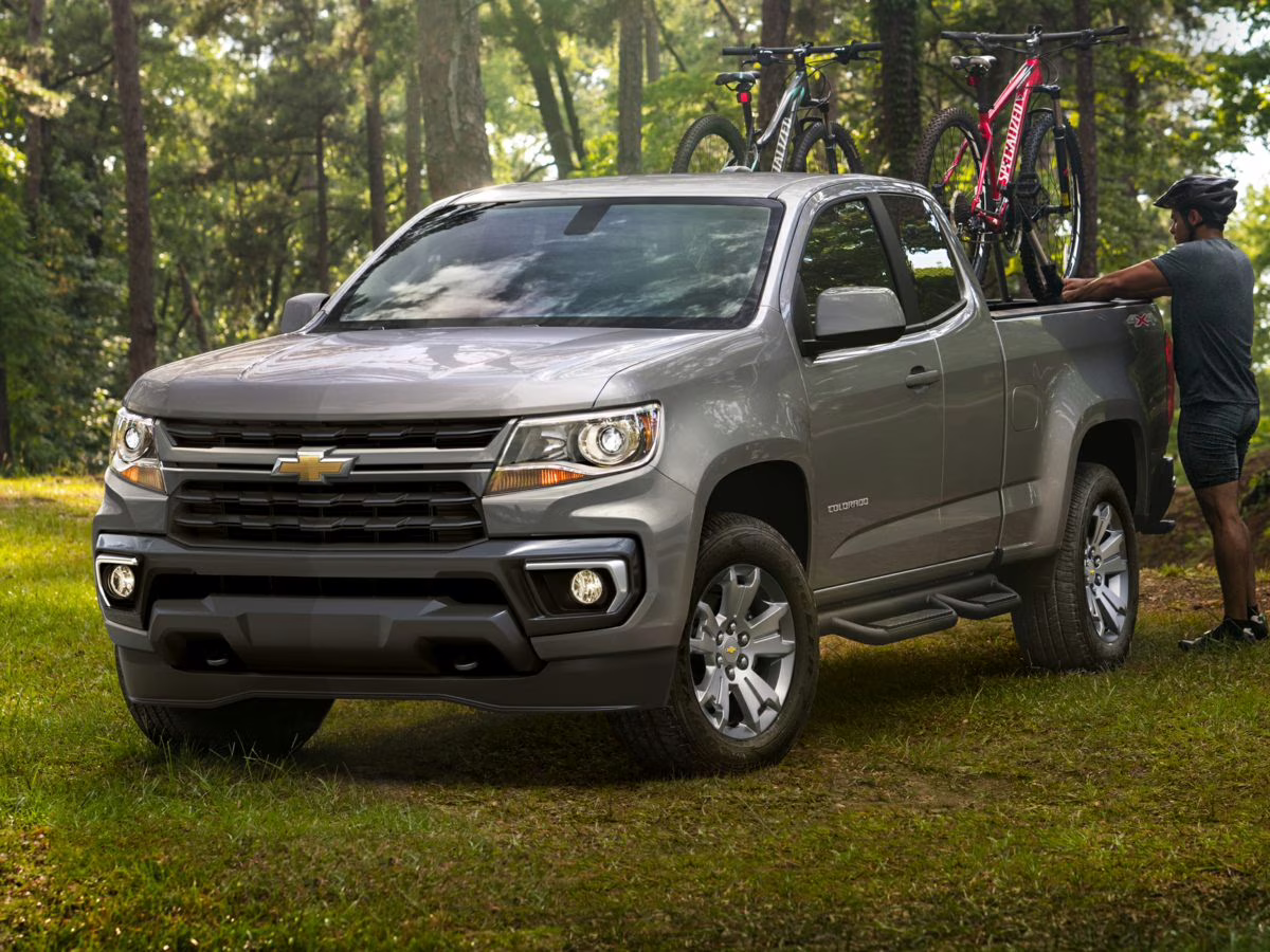 2022 Black Chevrolet Colorado LT RWD Truck