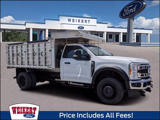 2023 Oxford White Ford F-600SD XL 4X4 Chassis