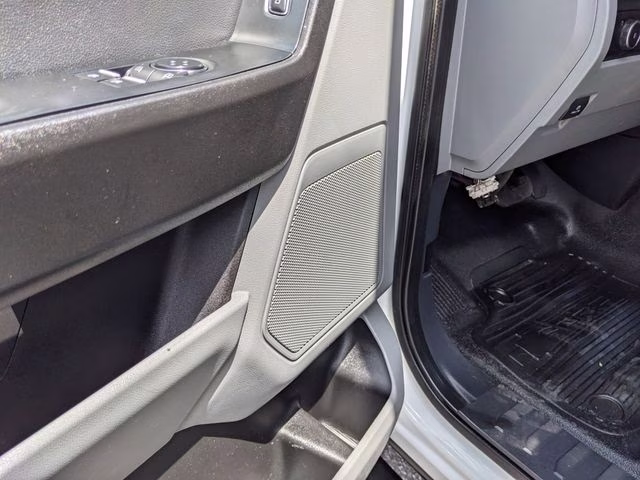 2023 Oxford White Ford F-600SD XL 4X4 Chassis