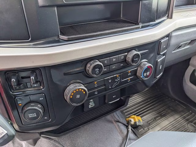 2023 Oxford White Ford F-600SD XL 4X4 Chassis