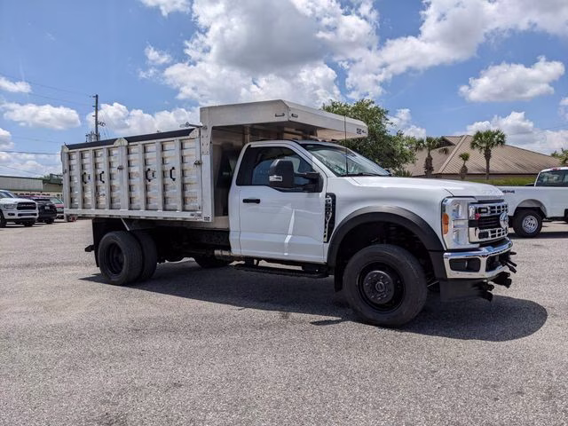 2023 Oxford White Ford F-600SD XL 4X4 Chassis