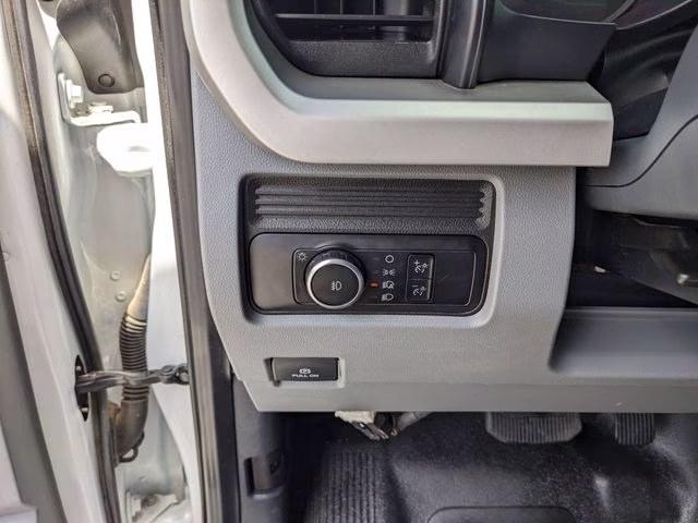 2023 Oxford White Ford F-600SD XL 4X4 Chassis