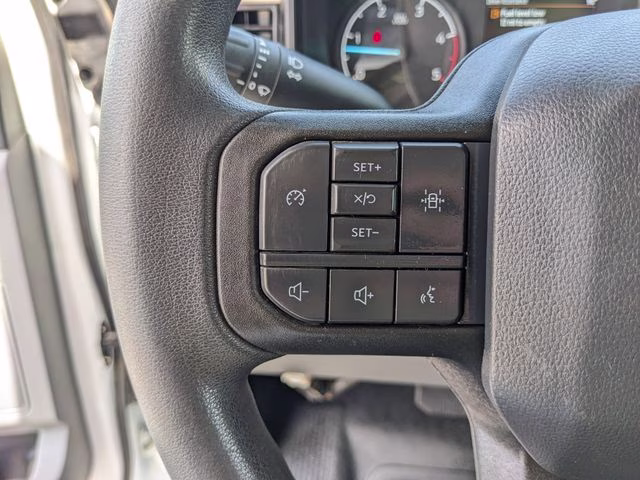 2023 Oxford White Ford F-600SD XL 4X4 Chassis