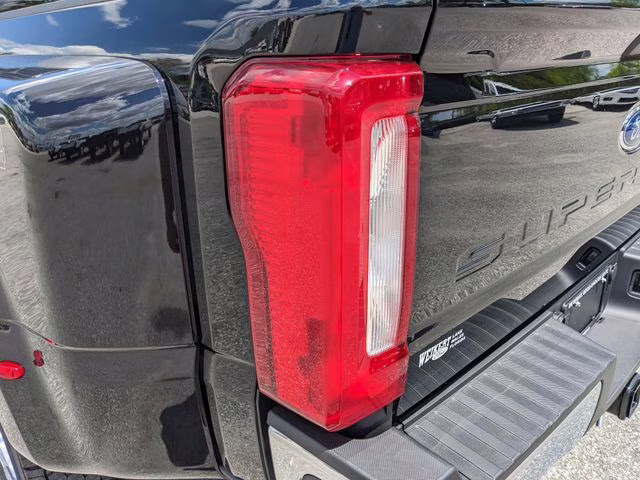 2026 Agate Black Metallic Ford Super Duty F-450 DRW XL 4X4 Truck