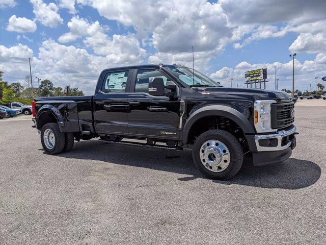 2026 Agate Black Metallic Ford Super Duty F-450 DRW XL 4X4 Truck