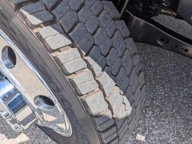 2026 Agate Black Metallic Ford Super Duty F-450 DRW XL 4X4 Truck
