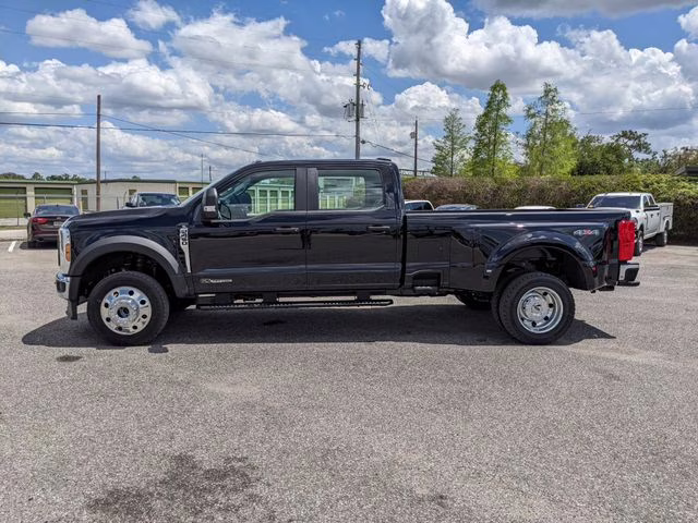 2026 Agate Black Metallic Ford Super Duty F-450 DRW XL 4X4 Truck