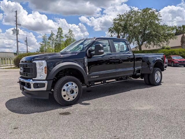 2026 Agate Black Metallic Ford Super Duty F-450 DRW XL 4X4 Truck