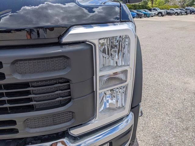 2026 Agate Black Metallic Ford Super Duty F-450 DRW XL 4X4 Truck