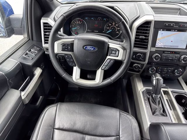 2018 Lightning Blue Ford F-150 LARIAT 4X4 Truck