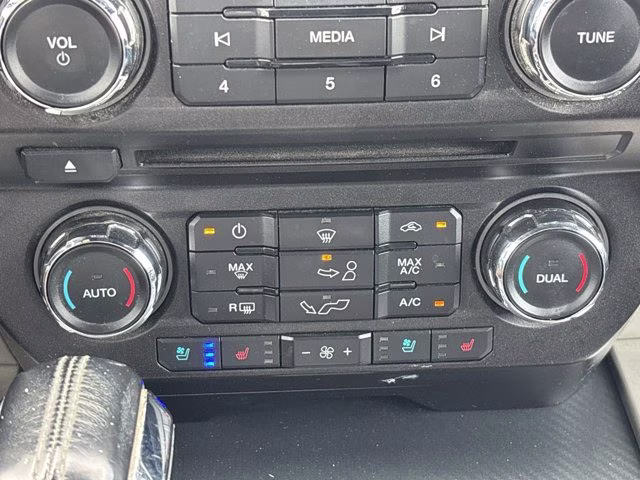 2018 Lightning Blue Ford F-150 LARIAT 4X4 Truck