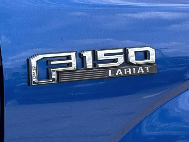 2018 Lightning Blue Ford F-150 LARIAT 4X4 Truck