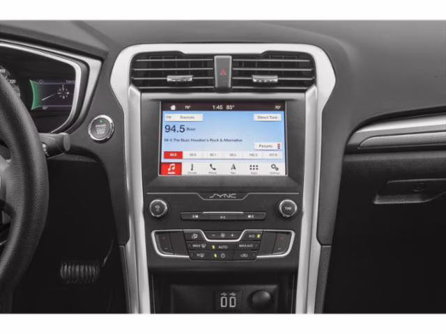 2020 Oxford White Ford Fusion SE FWD Sedan