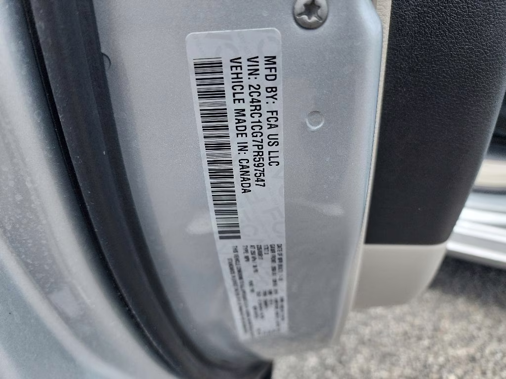 2023 Silver Mist Clearcoat Chrysler Voyager LX FWD Van