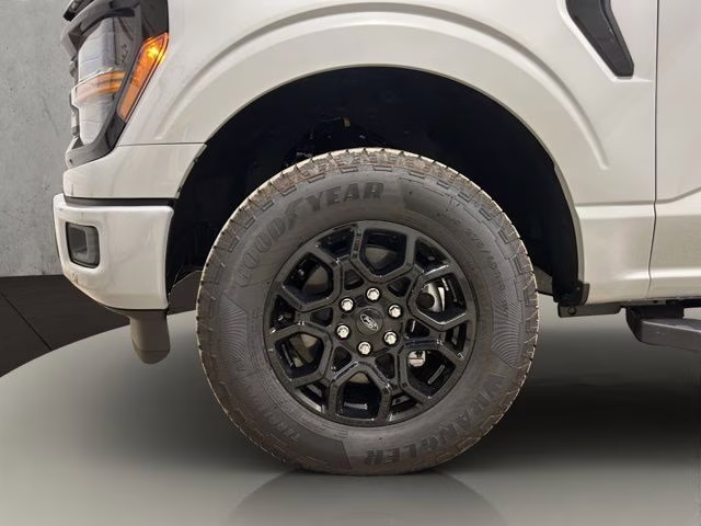 2026 Avalanche Ford F-150 XLT Black Appearance 4X4 Truck