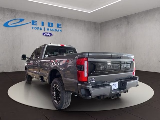 2026 Carbonized Gray Metallic Ford Super Duty F-350 SRW Platinum 4X4 Truck