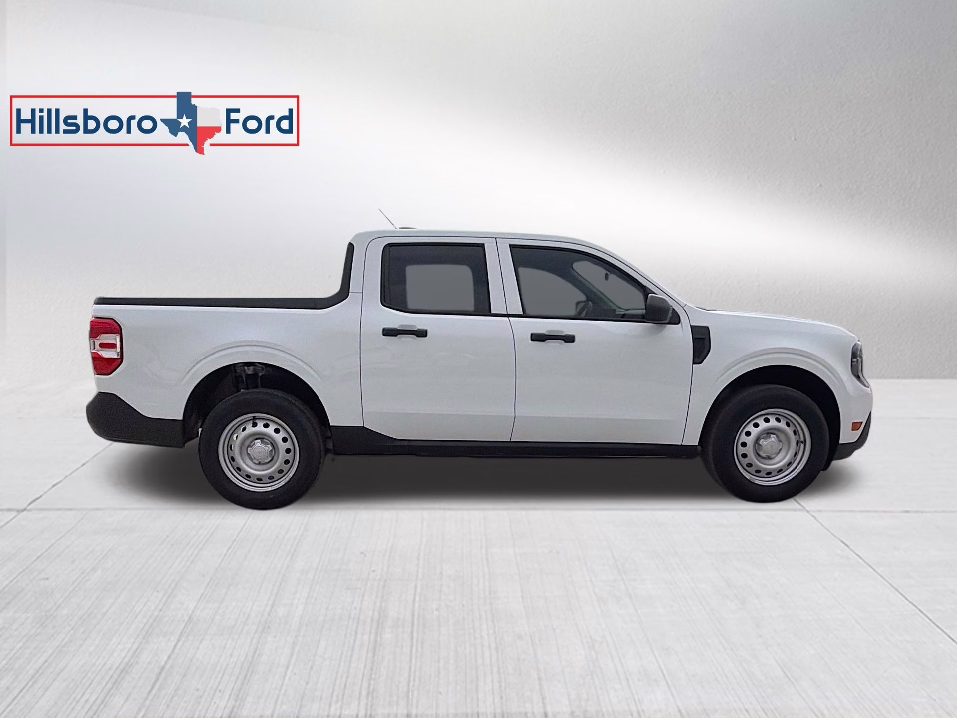 2026 Oxford White Ford Maverick XL FWD Truck