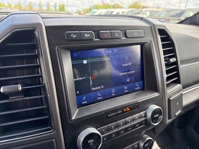 2021 Iconic Silver Metallic Ford Expedition Max XLT 4X4 SUV