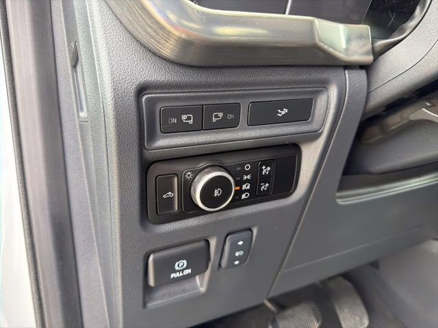 2023 Avalanche Gray Ford F-150 Lariat 4X4 Truck