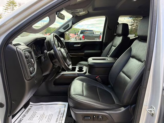 2021 Silver Ice Metallic Chevrolet Silverado 1500 RST 4X4 Truck