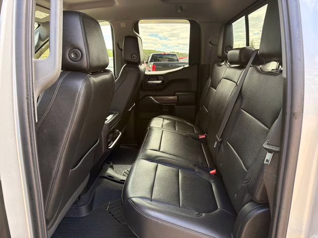 2021 Silver Ice Metallic Chevrolet Silverado 1500 RST 4X4 Truck