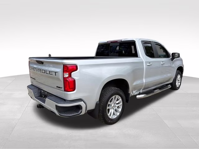2021 Silver Ice Metallic Chevrolet Silverado 1500 RST 4X4 Truck
