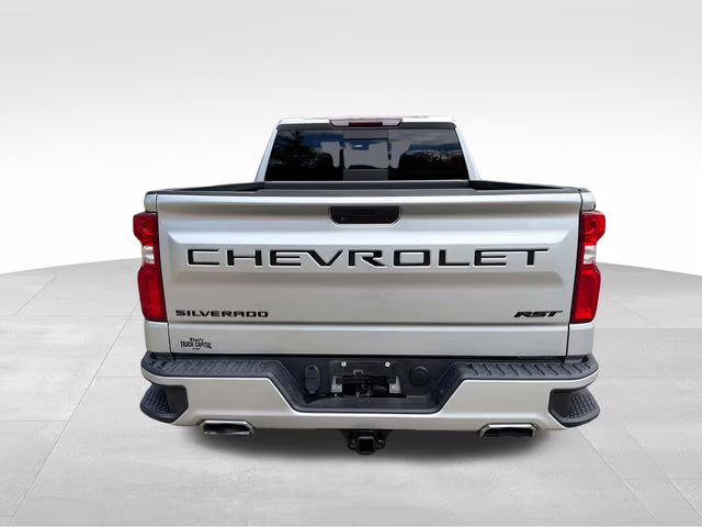 2021 Silver Ice Metallic Chevrolet Silverado 1500 RST 4X4 Truck